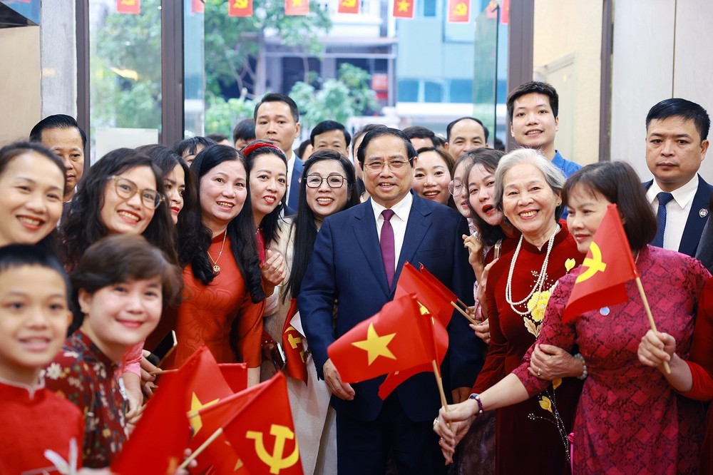 Thủ tướng Phạm Minh Chính bỏ phiếu bầu cử đại biểu Quốc hội khóa XVI và HĐND các cấp nhiệm kỳ 2026-2031 - Ảnh 4.