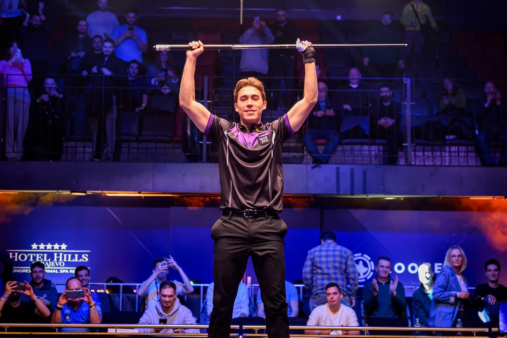 Thắng thông 11 ván, cơ thủ châu Âu được ví như 'kẻ hủy diệt' với chức vô địch ỏ giải đấu Hoàng Sao chỉ vào tới tứ kết - Ảnh 3.