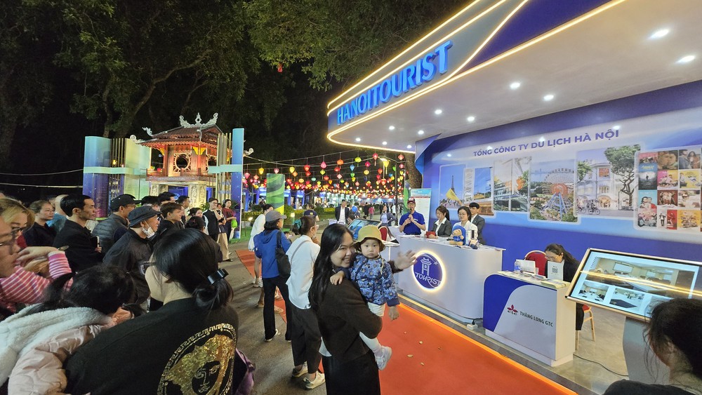 Du lịch Hà Nội khởi sắc, đón gần 9 triệu lượt khách quý I/2026 - Ảnh 1.
