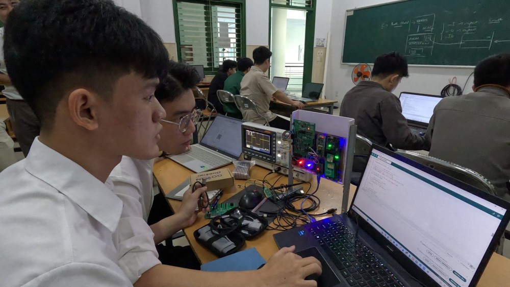 Khơi dậy khát vọng cống hiến của trí thức trẻ trong kỷ nguyên số - Ảnh 1.