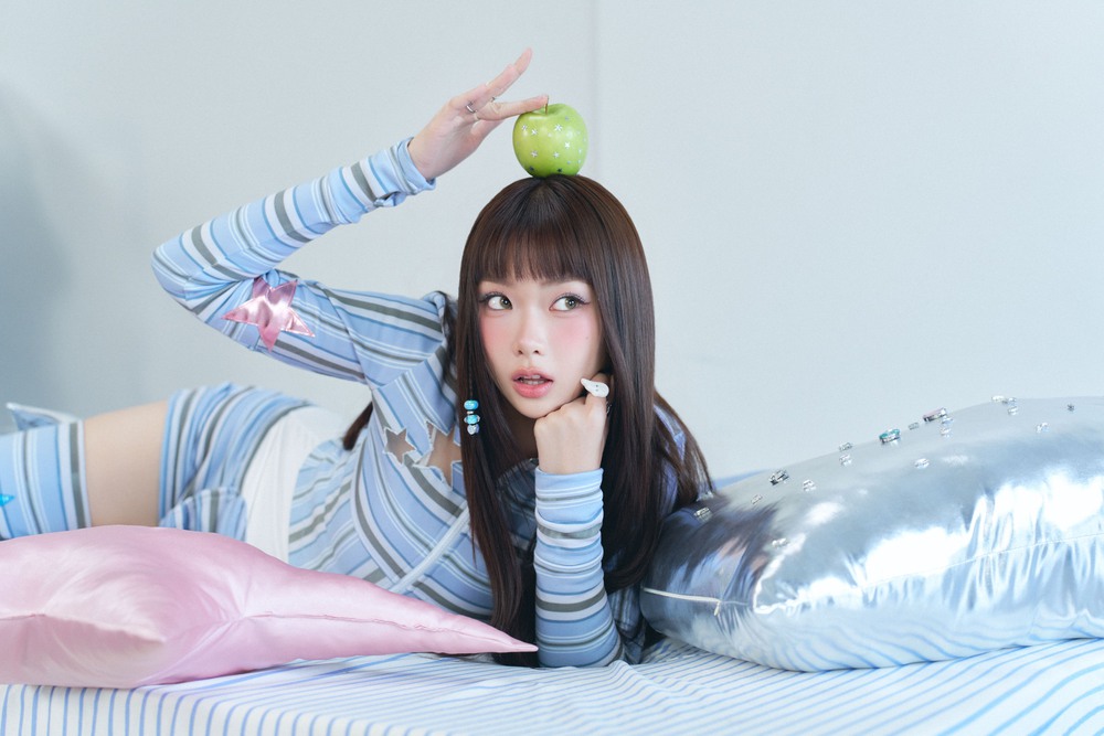 Ánh Sáng Aza ra mắt album đầu tay "Chói", màu sắc âm nhạc hiện đại - Ảnh 4.