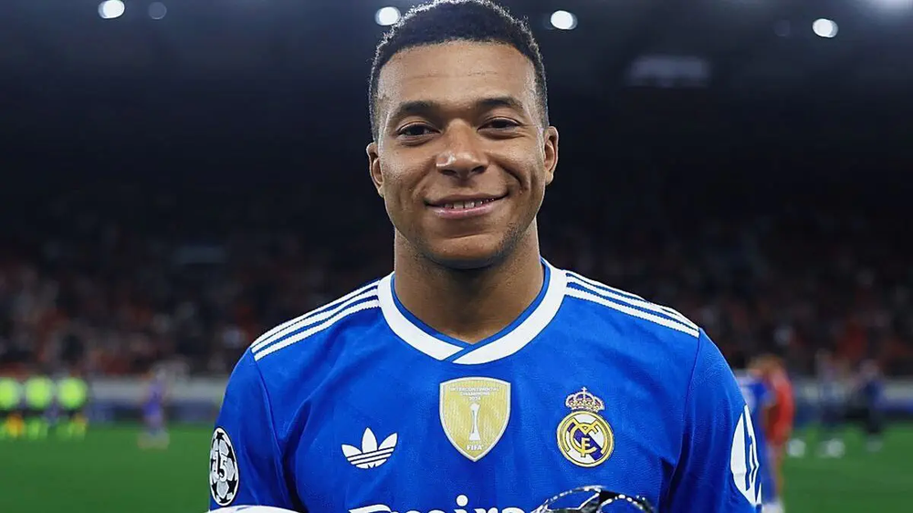 Tin nóng thể thao tối 17/3: Tiền đạo Việt kiều được đôn từ U19 lên U23 Việt Nam sau buổi tập đầu tiên - Ảnh 4.