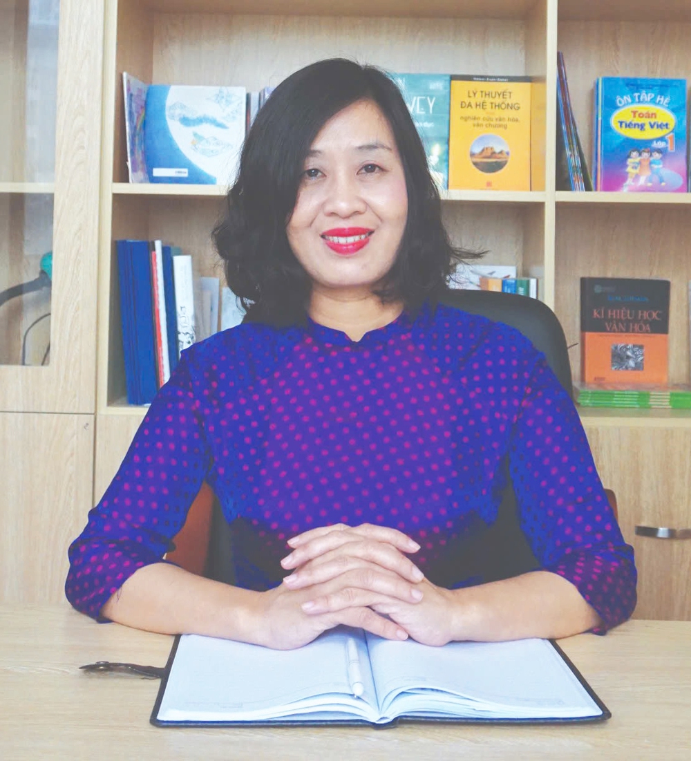 Nhà giáo Nguyễn Thị Ngân Hoa: Cảm hứng thơ từ những cánh đồng - Ảnh 4.