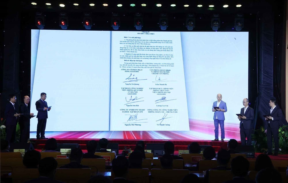 Hà Nội khai trương nền tảng Điều hành tập trung của Đoàn đại biểu Quốc hội và HĐND - Ảnh 8.