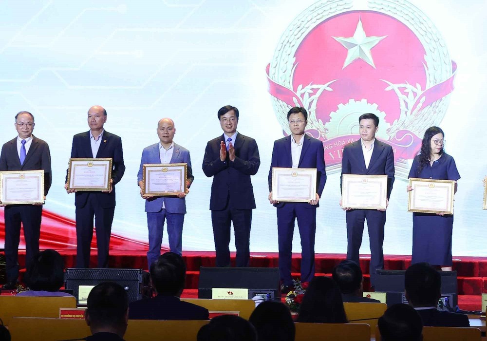 Hà Nội khai trương nền tảng Điều hành tập trung của Đoàn đại biểu Quốc hội và HĐND - Ảnh 4.