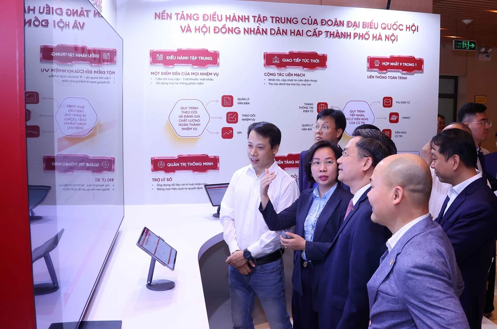 Hà Nội khai trương nền tảng Điều hành tập trung của Đoàn đại biểu Quốc hội và HĐND - Ảnh 10.