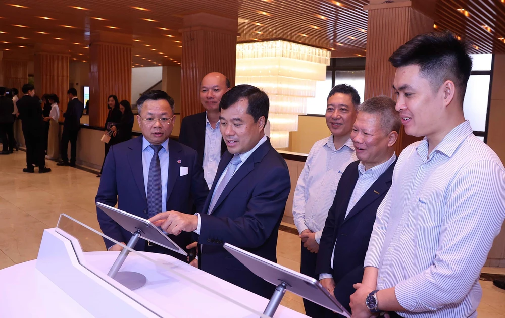 Hà Nội khai trương nền tảng Điều hành tập trung của Đoàn đại biểu Quốc hội và HĐND - Ảnh 9.