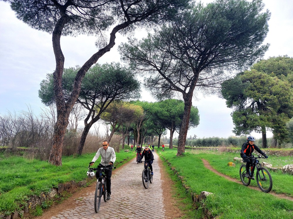 Khám phá con đường Appian cổ đại ở Italia - Ảnh 7. Khám phá con đường Appian cổ đại ở Italia - Ảnh 7.