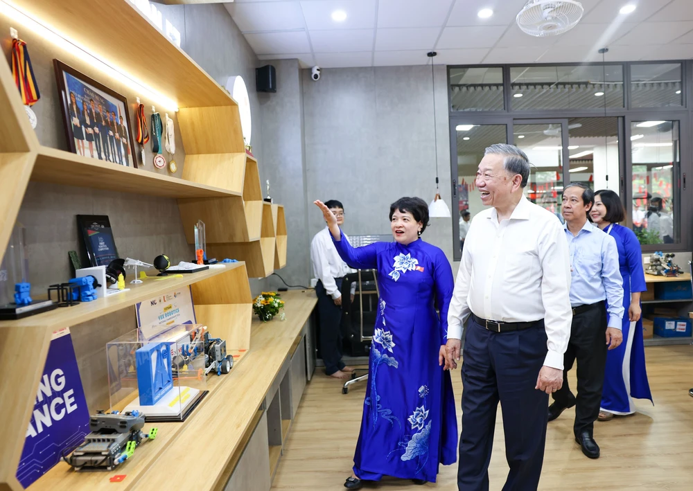 "STEM Innovation Petrovietnam" truyền cảm hứng, tạo cơ hội để học sinh Việt Nam bước ra sân chơi quốc tế - Ảnh 2.