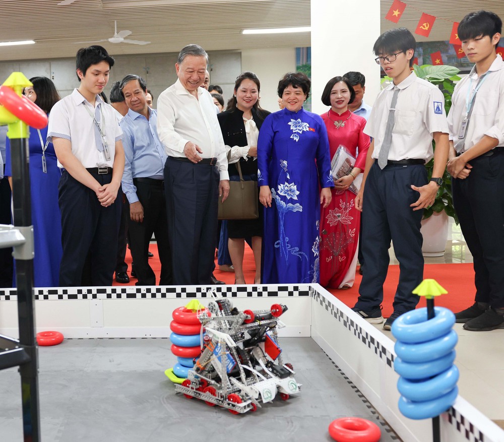 "STEM Innovation Petrovietnam" truyền cảm hứng, tạo cơ hội để học sinh Việt Nam bước ra sân chơi quốc tế - Ảnh 4.