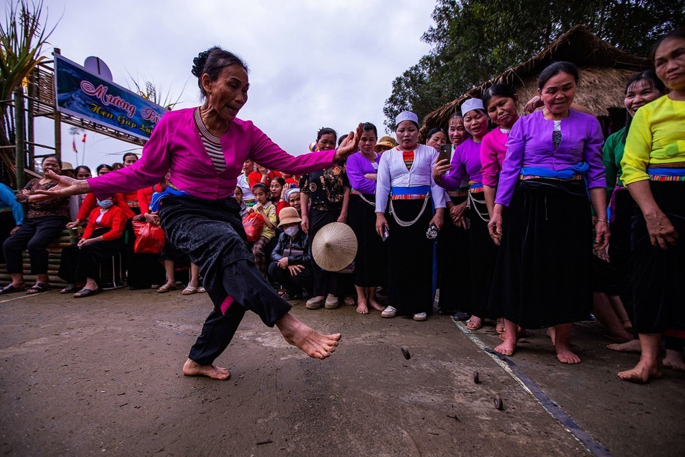 Lần đầu tiên đưa Bet88013 88k Cho Tân Thủ đặc sắc của người Mường vào chương trình Lễ hội Đền Hùng - Ảnh 3.