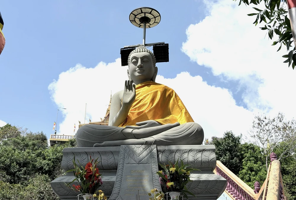 Vẻ đẹp thanh bình của chùa Tà Pạ giữa vùng Bảy Núi, An Giang - Ảnh 6.