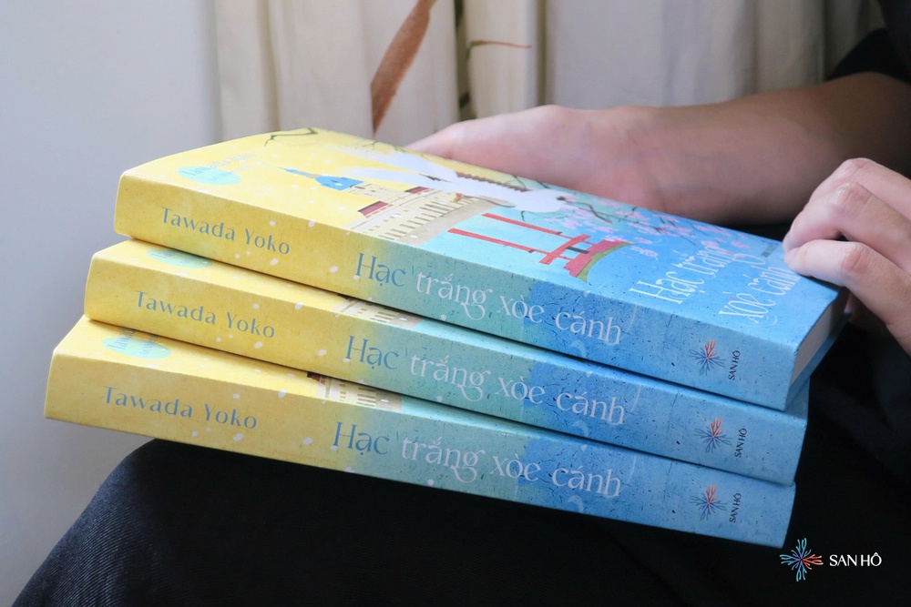 "Hạc trắng xoè cánh" đoạt giải: Góc nhìn từ dịch giả An Nhiên - Ảnh 1.