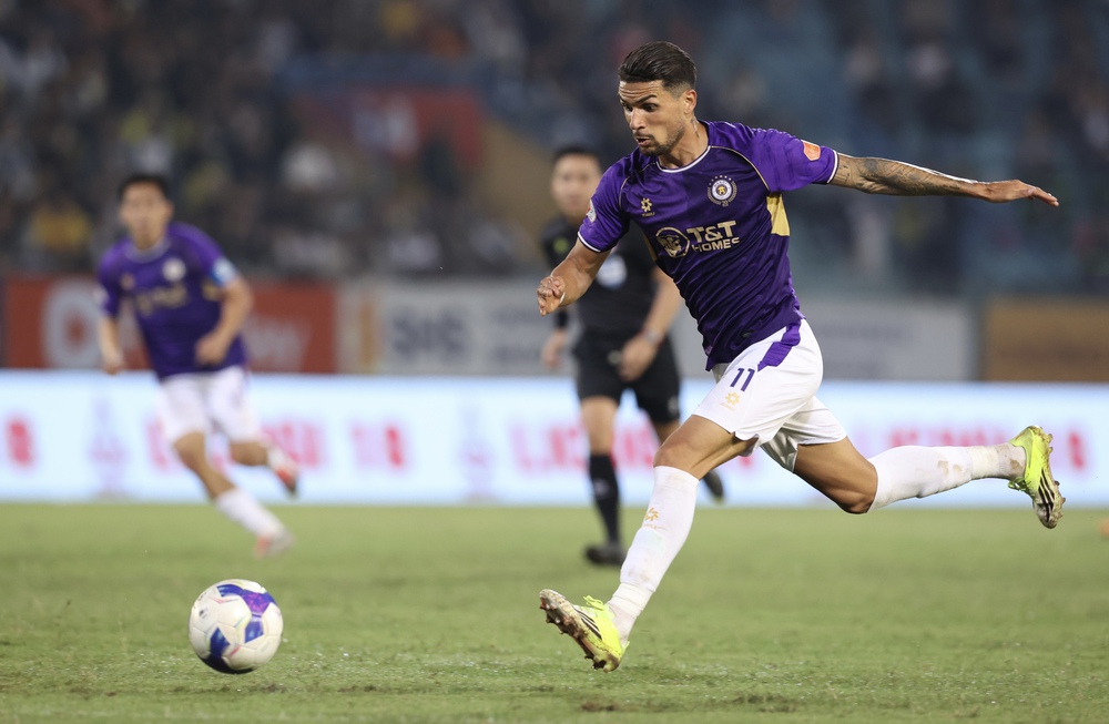 HLV Kim Sang Sik “giải bài toán” Đỗ Hoàng Hên - Ảnh 1.