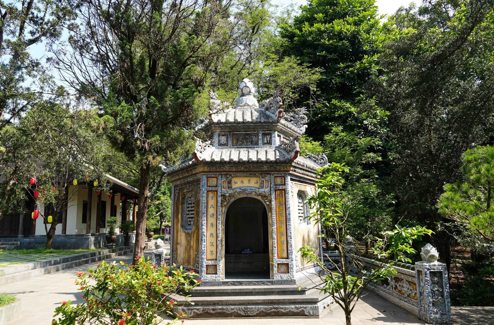 Chùa Từ Hiếu - danh lam thắng cảnh nổi tiếng của Cố đô Huế - Ảnh 6.