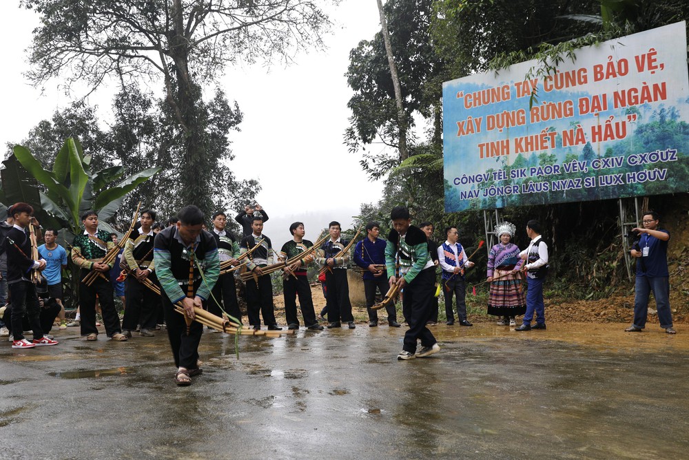 Lễ cúng rừng - nét văn hóa đặc sắc của người Mông - Ảnh 6.