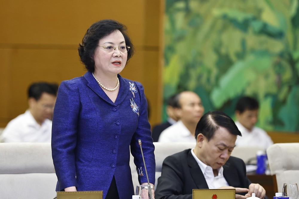 Phiên họp 55 của Ủy ban Thường vụ Quốc hội: Gỡ rào cản, khen thưởng kịp thời theo thành tích - Ảnh 2.