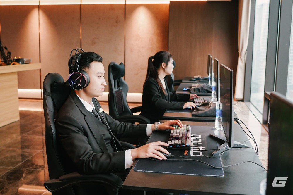 Khách sạn 5 sao Grand Plaza Hà Nội mở riêng phòng giải trí cho game thủ: Đầy đủ từ máy tính, PlayStation 5 cho tới Nintendo Switch 2 - Ảnh 1.