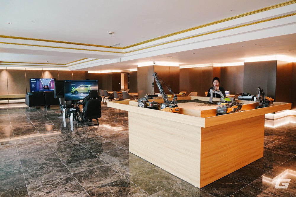 Khách sạn 5 sao Grand Plaza Hà Nội mở riêng phòng giải trí cho game thủ: Đầy đủ từ máy tính, PlayStation 5 cho tới Nintendo Switch 2 - Ảnh 2.