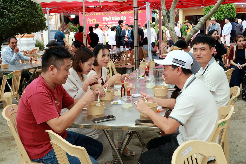 Festival Phở 2026: Thưởng thức phở giữa “cái nôi” di sản - Ảnh 6.