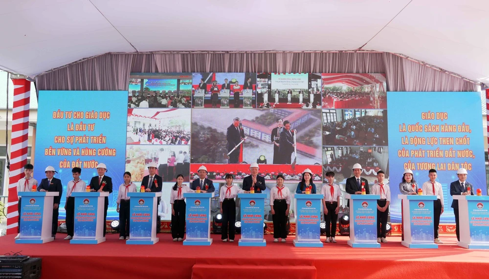 Thêm không gian tổ chức các hoạt động giáo dục toàn diện cho học sinh vùng biên - Ảnh 1.