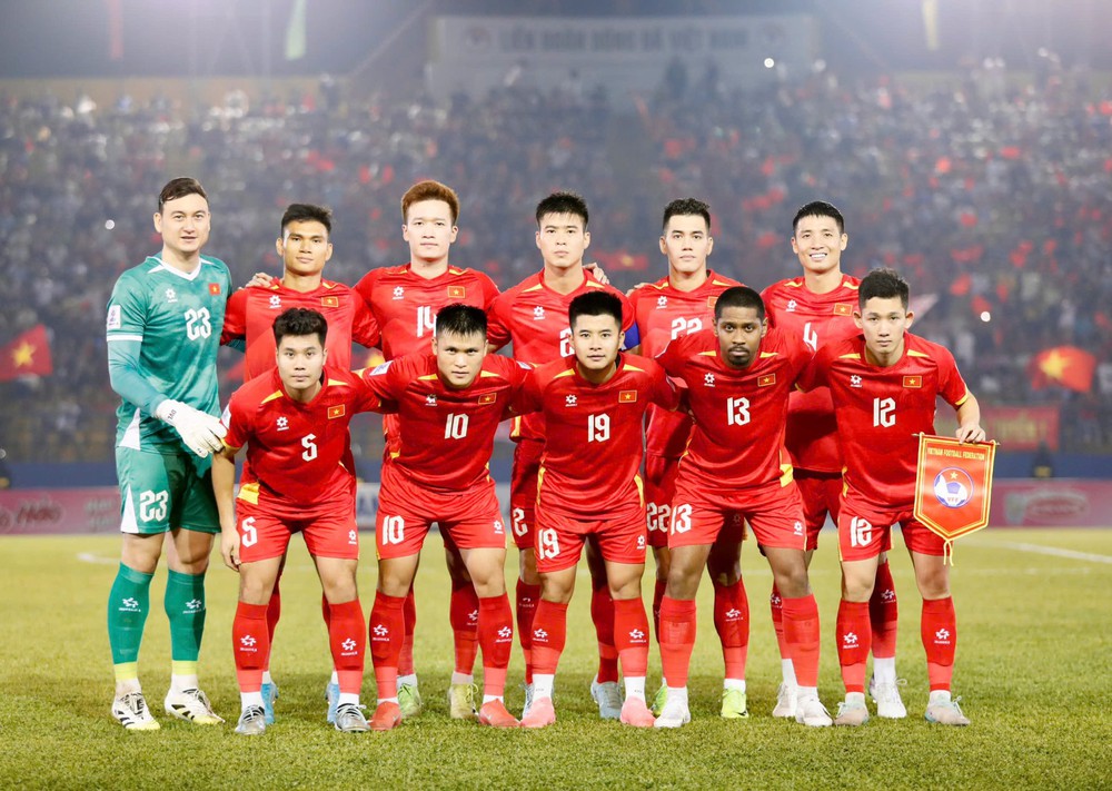 Xác định thời điểm bốc thăm Asian Cup 2027, đội tuyển Việt Nam hồi hộp chờ quyết định từ AFC - Ảnh 2. Xác định thời điểm bốc thăm Asian Cup 2027, đội tuyển Việt Nam hồi hộp chờ quyết định từ AFC - Ảnh 2.