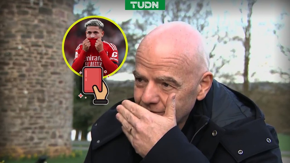 Chủ tịch FIFA đề xuất truất quyền thi đấu cầu thủ che miệng khi tranh cãi trên sân - Ảnh 1. Chủ tịch FIFA đề xuất truất quyền thi đấu cầu thủ che miệng khi tranh cãi trên sân - Ảnh 1.