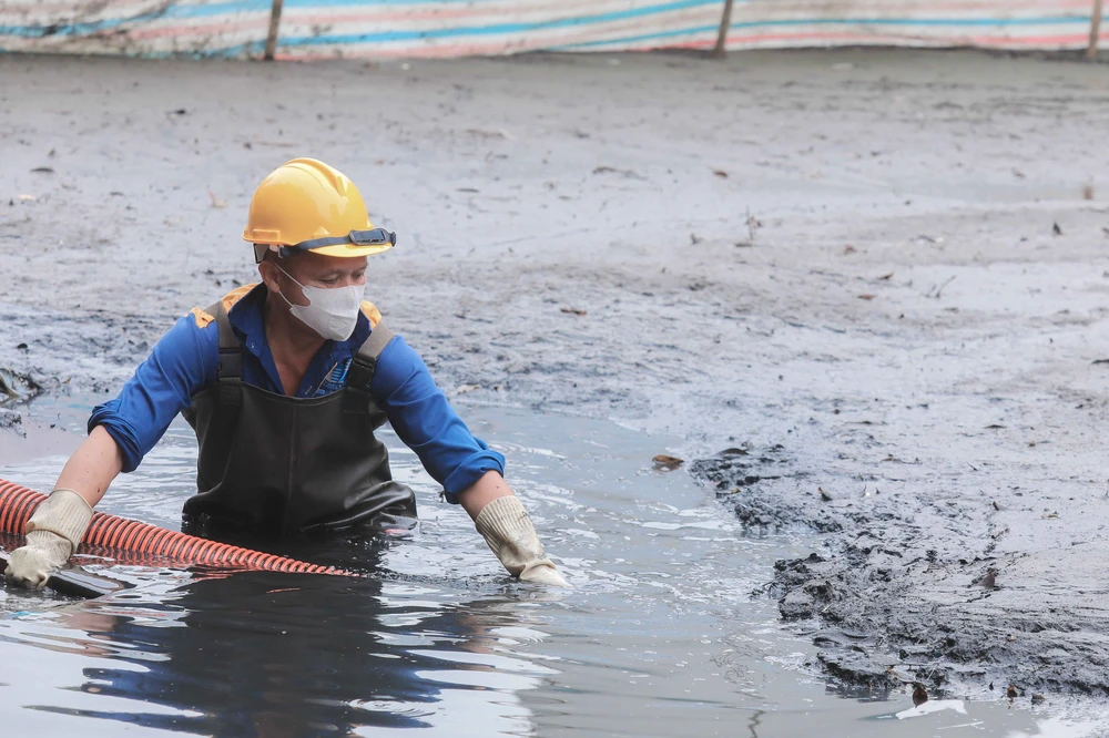Hà Nội: Nỗ lực nạo vét sông hồ, quyết tâm "hồi sinh" sông hồ trước mùa mưa 2026 - Ảnh 7.