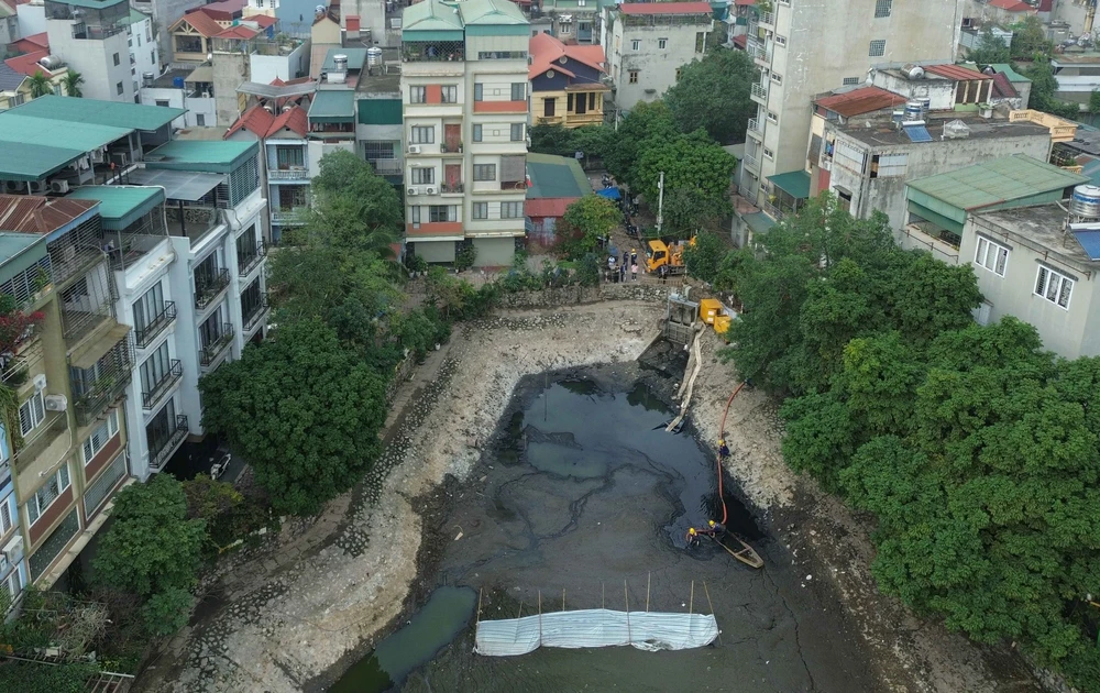 Hà Nội: Nỗ lực nạo vét sông hồ, quyết tâm "hồi sinh" sông hồ trước mùa mưa 2026 - Ảnh 3.