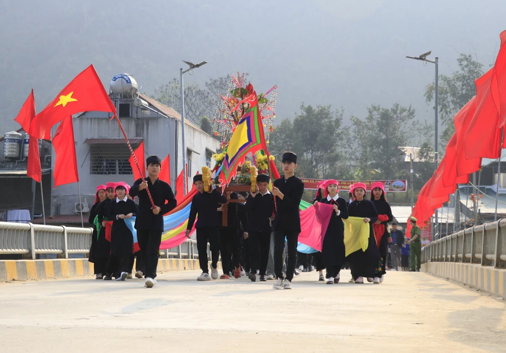 Lễ hội Lồng Tồng - nét văn hóa đặc sắc của người Tày vùng cao Lào Cai - Ảnh 2.