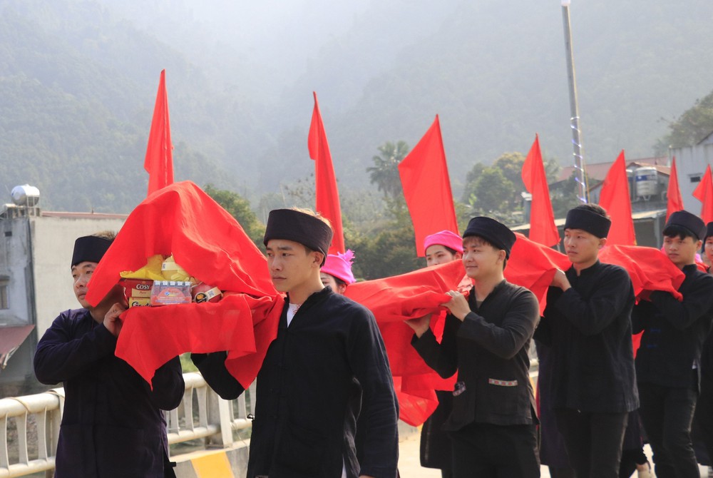 Lễ hội Lồng Tồng - nét văn hóa đặc sắc của người Tày vùng cao Lào Cai - Ảnh 3.