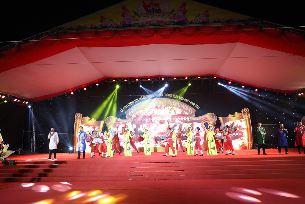 Lễ hội phát lương - Khai ấn Đức Thánh Trần 2026 - Ảnh 3.