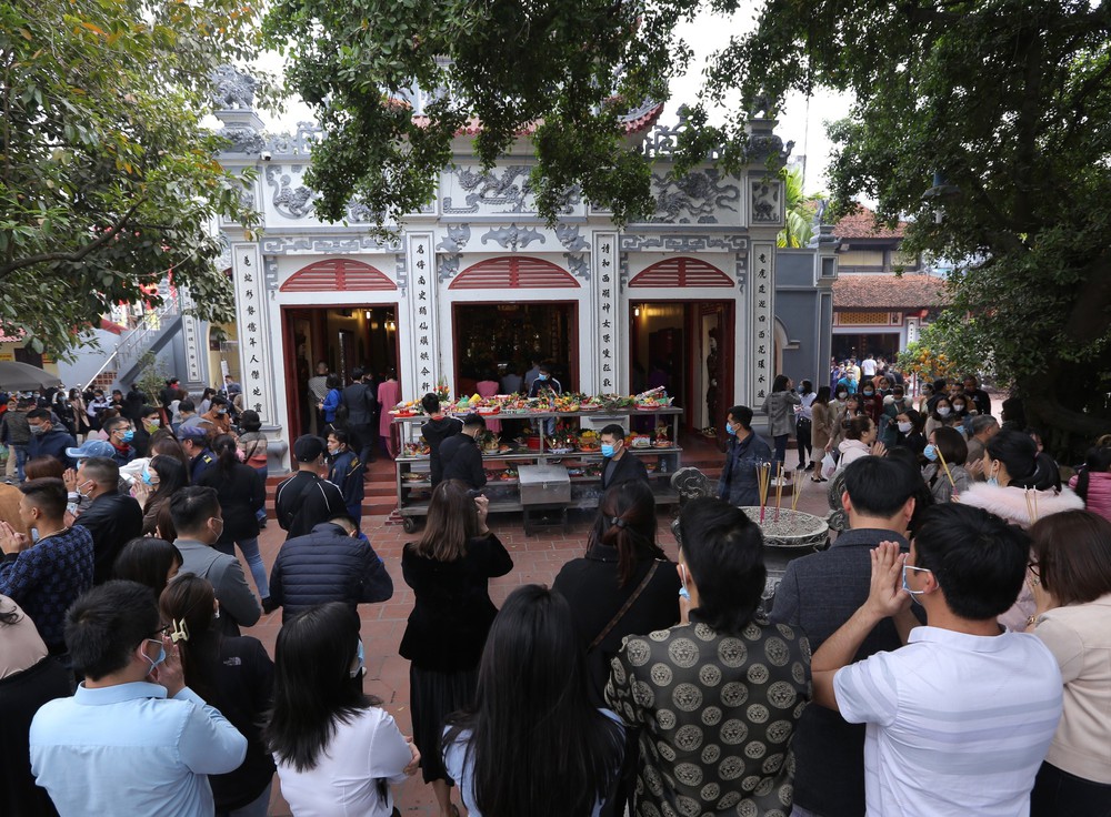 Sẽ không để vàng mã thiêu rụi giá trị văn hóa - Ảnh 2.