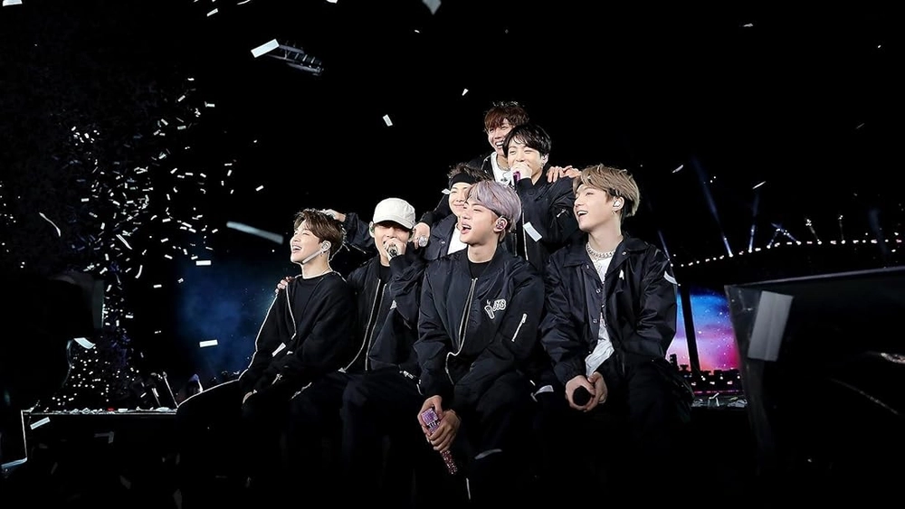Từ "Burn the Stage" đến "BTS: The Return": BTS hoàn tất bức tranh điện ảnh hoành tráng - Ảnh 6.