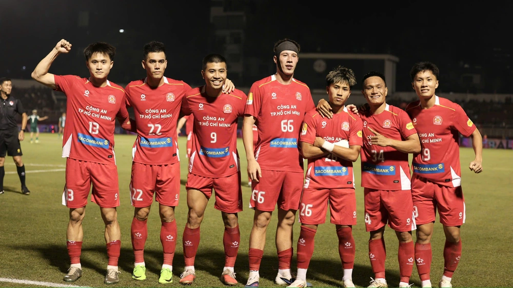 Tiến Linh phủ nhận mâu thuẫn với ngôi sao Việt kiều - Ảnh 3.