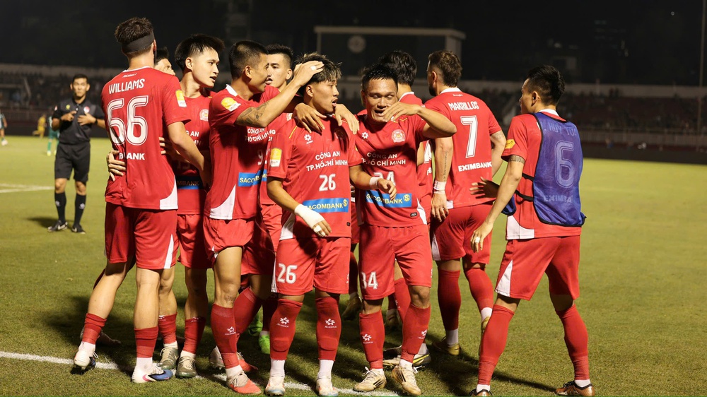 Tiến Linh phủ nhận mâu thuẫn với ngôi sao Việt kiều - Ảnh 4.