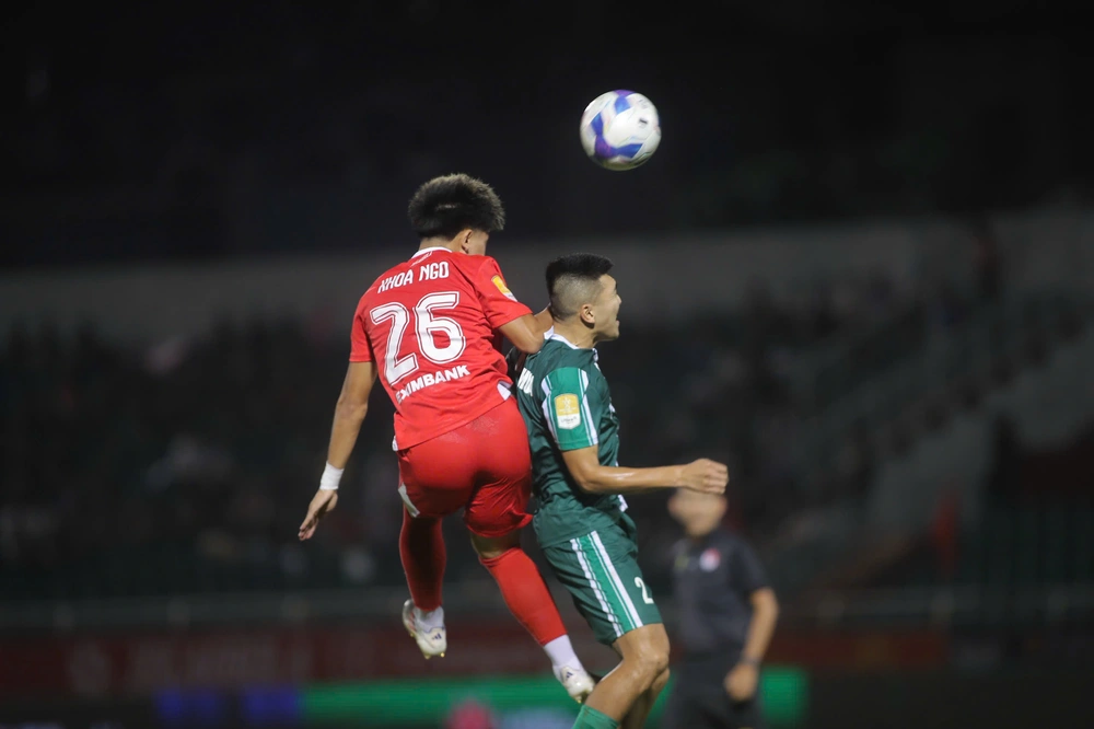 Tiến Linh phủ nhận mâu thuẫn với ngôi sao Việt kiều - Ảnh 1.