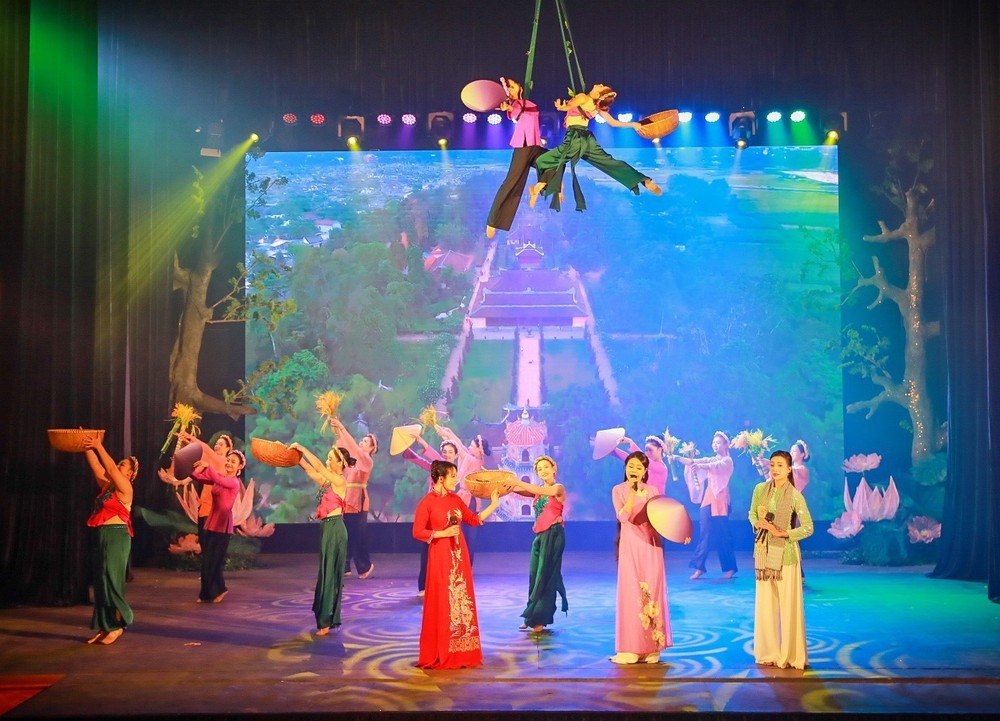 Nghị quyết 80-NQ/TW: Khẳng định sứ mệnh của văn học nghệ thuật trong kỷ nguyên mới - Ảnh 2.