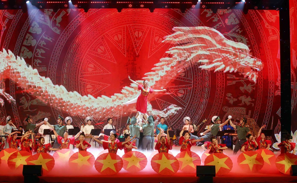 Nghị quyết 80-NQ/TW: Khẳng định sứ mệnh của văn học nghệ thuật trong kỷ nguyên mới - Ảnh 4.