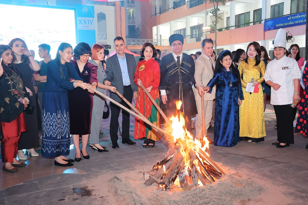 Thúc đẩy ngoại giao Bet88013 88k Cho Tân Thủ từ lễ hội có lịch sử hơn 3000 năm - Ảnh 3. Thúc đẩy ngoại giao Bet88013 88k Cho Tân Thủ từ lễ hội có lịch sử hơn 3000 năm - Ảnh 3.