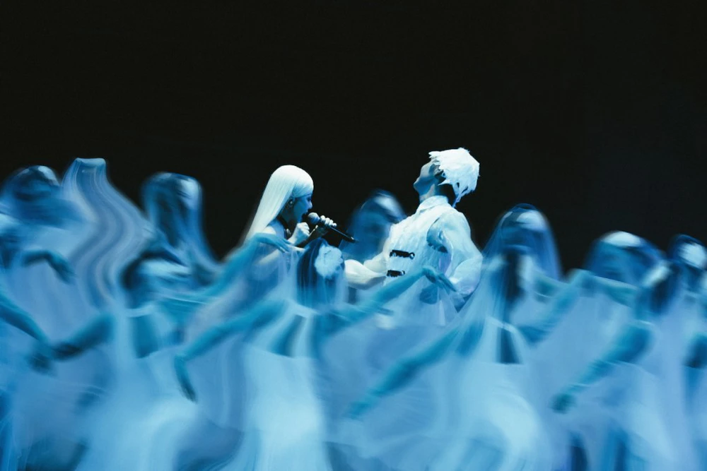 “Giữa một vạn tour” của Phùng Khánh Linh: Hai tiếng chưa thoả “cơn ghiền” - Ảnh 5.