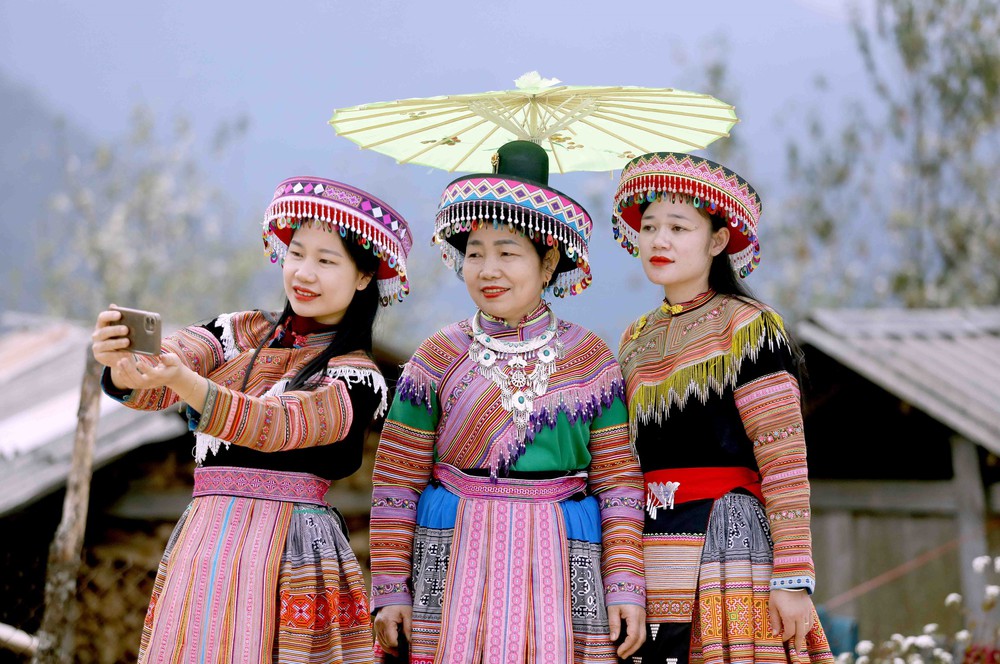 Sôi nổi Ngày hội hoa sơn tra xã Ngọc Chiến (Sơn La) - Ảnh 13. Sôi nổi Ngày hội hoa sơn tra xã Ngọc Chiến (Sơn La) - Ảnh 13.