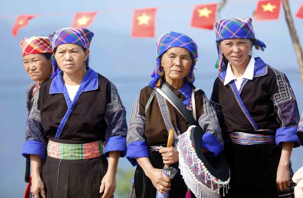 Sôi nổi Ngày hội hoa sơn tra xã Ngọc Chiến (Sơn La) - Ảnh 15. Sôi nổi Ngày hội hoa sơn tra xã Ngọc Chiến (Sơn La) - Ảnh 15.