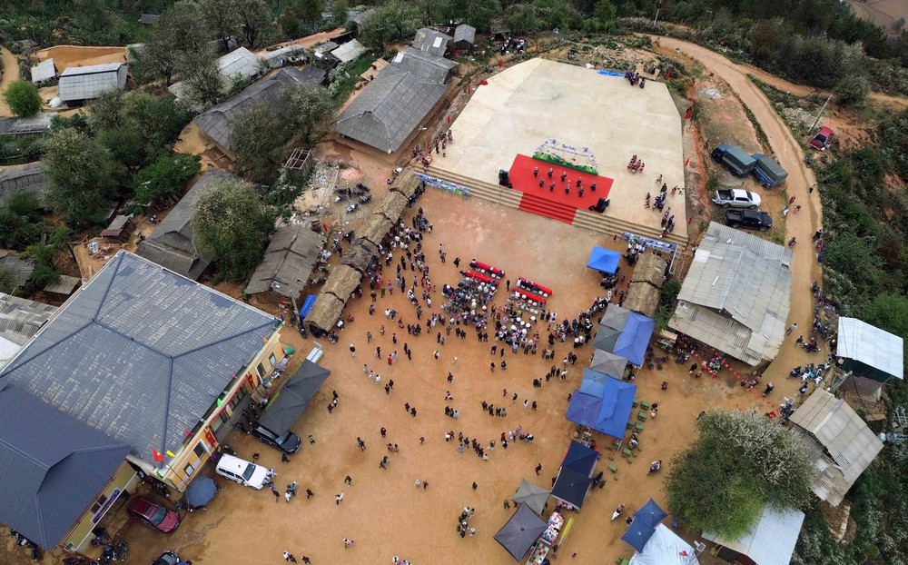 Sôi nổi Ngày hội hoa sơn tra xã Ngọc Chiến (Sơn La) - Ảnh 4. Sôi nổi Ngày hội hoa sơn tra xã Ngọc Chiến (Sơn La) - Ảnh 4.