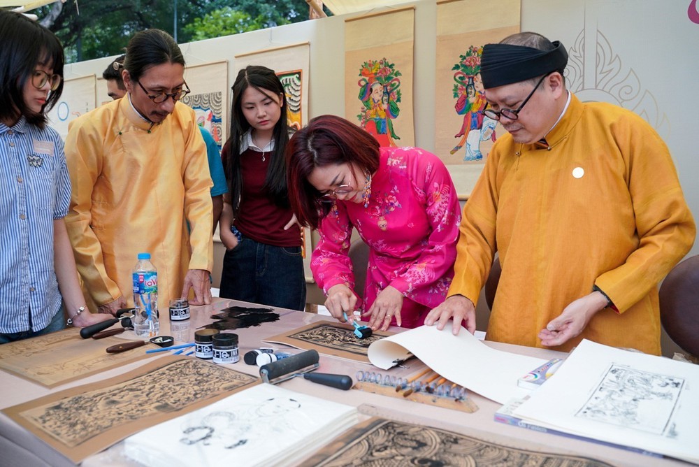 Văn hoá soi đường: Khơi nguồn sáng tạo từ bản sắc truyền thống - Ảnh 5. Văn hoá soi đường: Khơi nguồn sáng tạo từ bản sắc truyền thống - Ảnh 5.