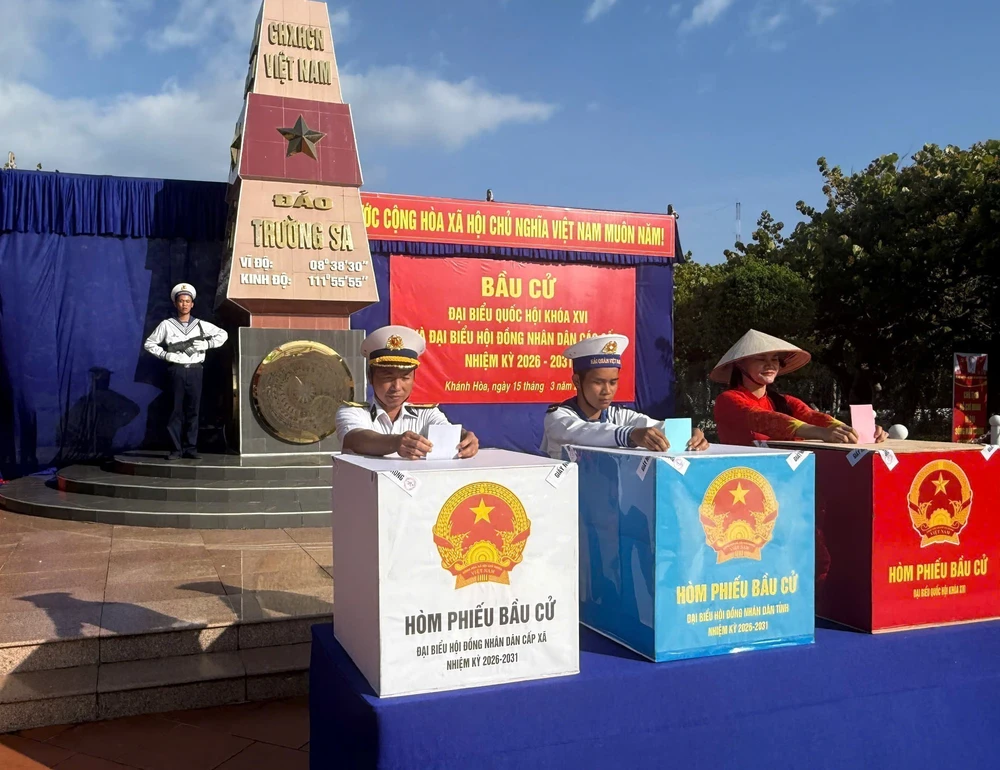 Tiếp nối mạch nguồn dân chủ, vững bước tiến vào giai đoạn phát triển mới - Ảnh 2.