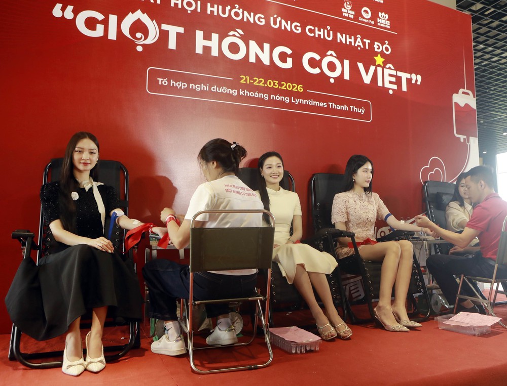 Các hoa hậu, á hậu, người đẹp tham gia hiến máu tại “Chủ nhật Đỏ” Phú Thọ - Ảnh 3. Các hoa hậu, á hậu, người đẹp tham gia hiến máu tại “Chủ nhật Đỏ” Phú Thọ - Ảnh 3.