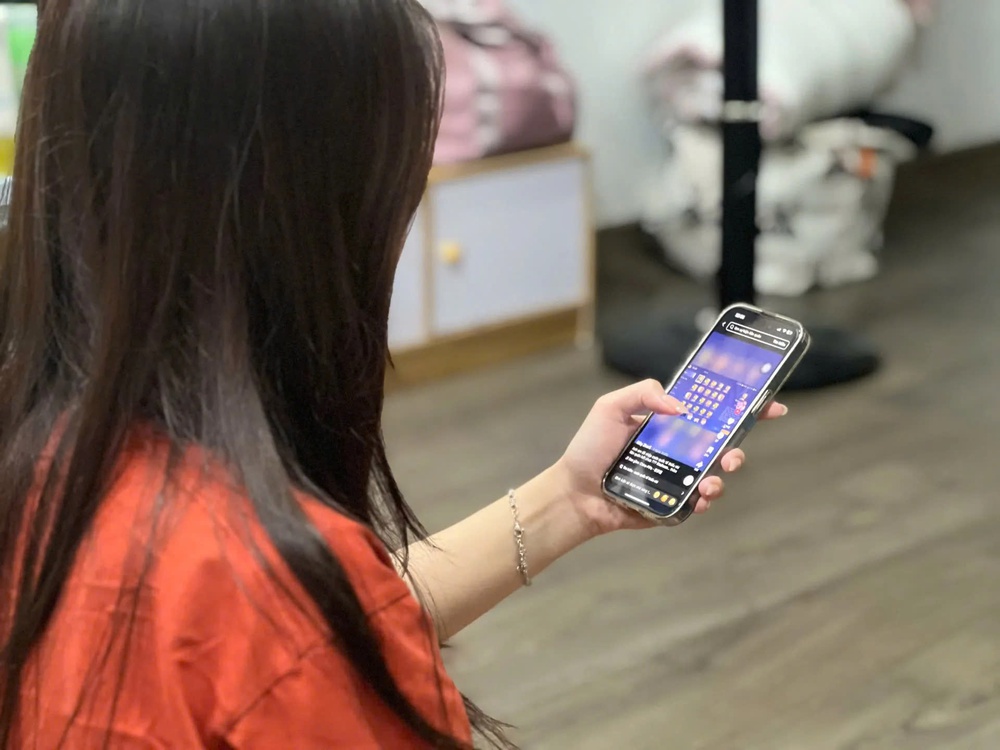 Thói quen lướt mạng liên tục có thể ảnh hưởng đến não bộ - Ảnh 1.