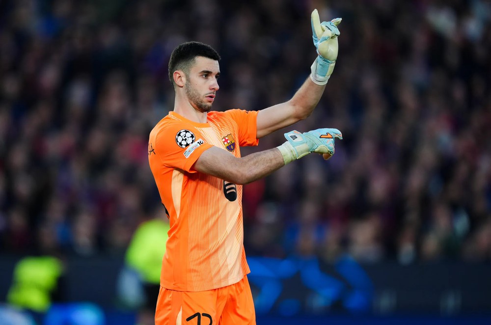 Barcelona: Sân khấu lớn chờ Garcia - Ảnh 1.