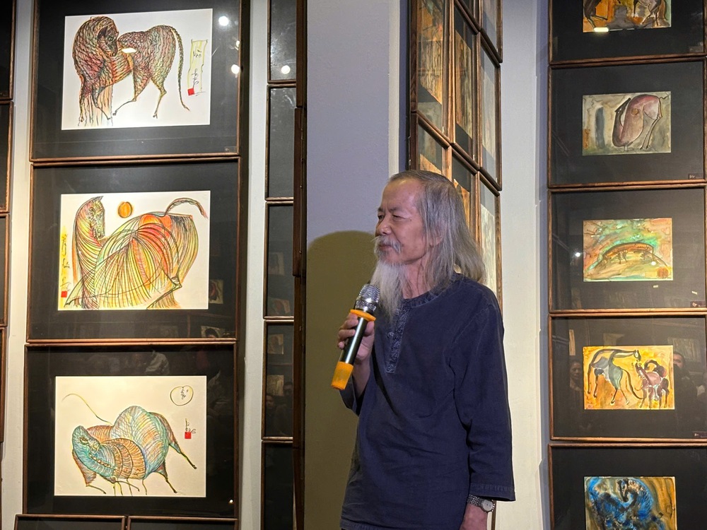 Hơn 300 bức ngựa không lặp lại trong "Hồng Hoang Mã Tánh" - Ảnh 2.